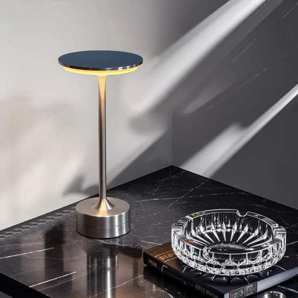 Giftiform ™-LED-pöytälamppu kosketusohjauksella – USB-ladattava yövalo ja lukuvalo