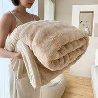 Giftiform™ -Velvet torkkupeitto pehmeyttä ja lämpöä jokaiseen hetkeen